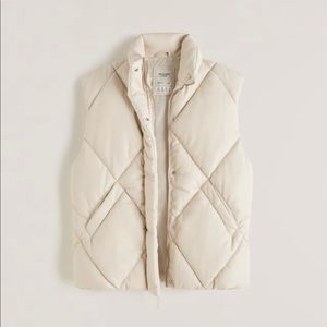 A&F Oversized Vegan Leather Quilted Vest Size:XS